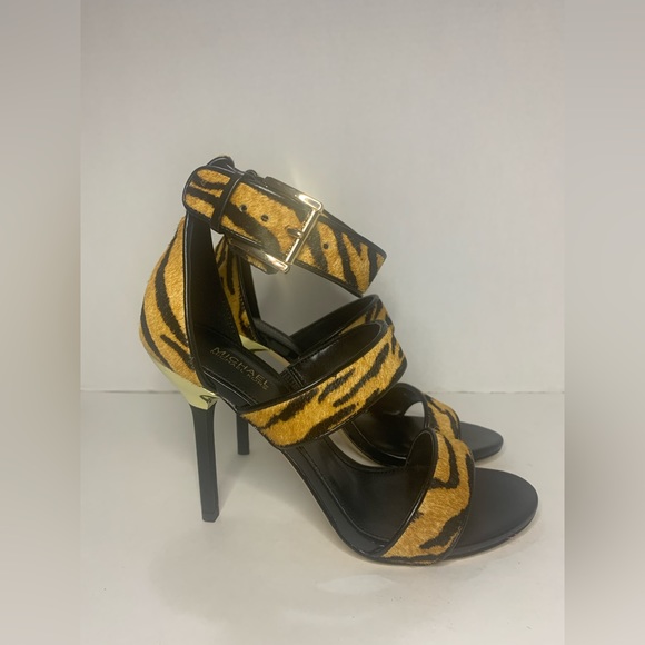 Michael Kors Tiger Sandals Womens Size 6 - Picture 1 of 8